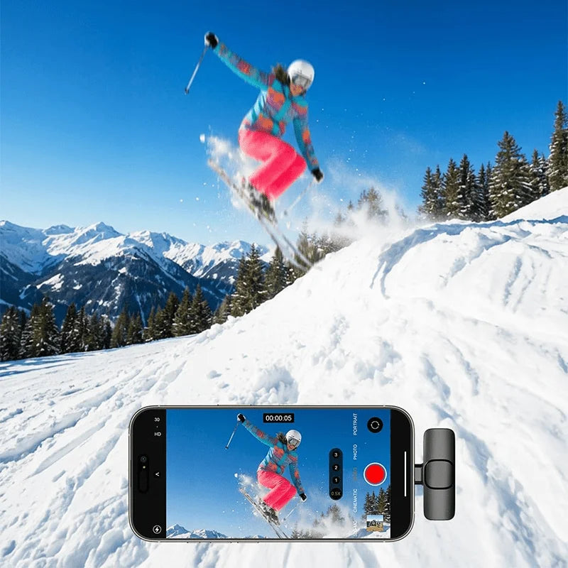 Wireless Lavalier Lapel Microphone for iPhone, iPad, Mini Video Recording